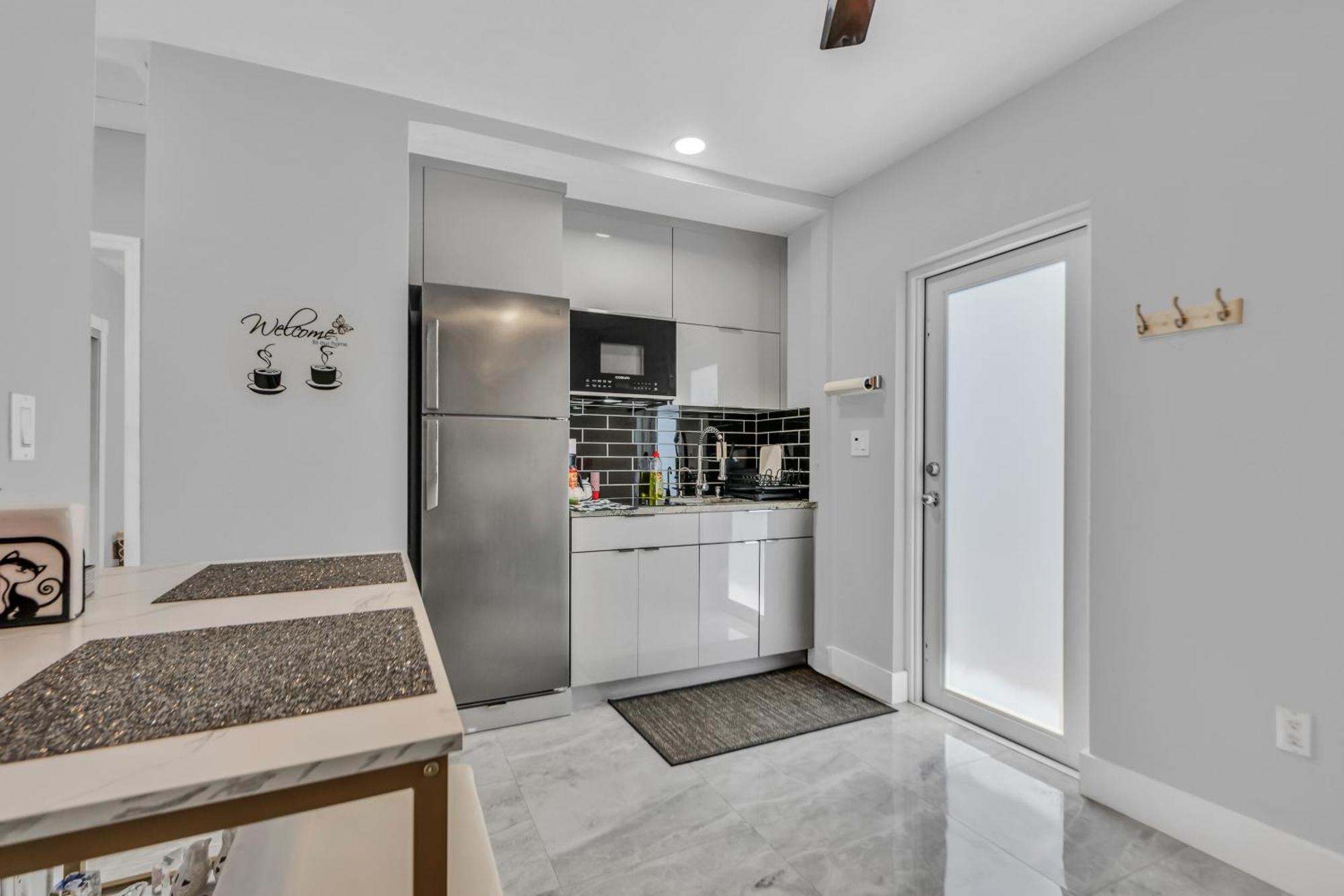 Little Gables Studio-Your Miami Escape-10Min Airport المظهر الخارجي الصورة